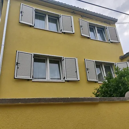 Quiet Area K65 Apartman *