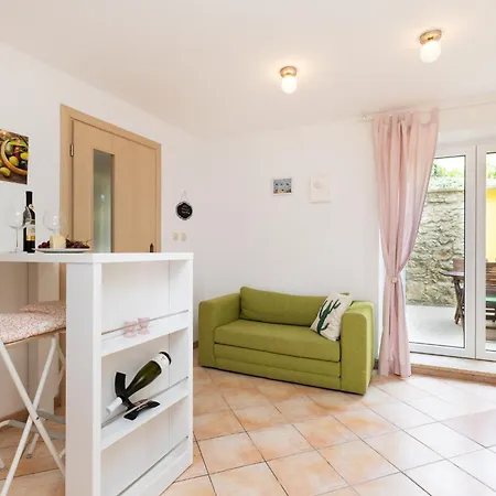 Quiet Area K65 Apartman *