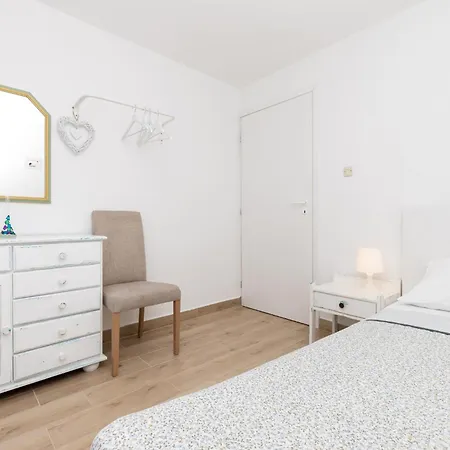 Quiet Area K65 Apartman