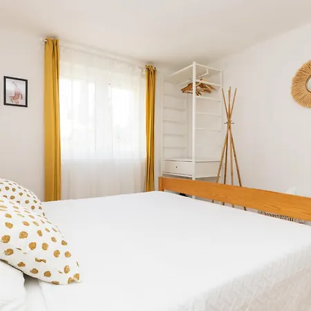Quiet Area K65 Apartman *