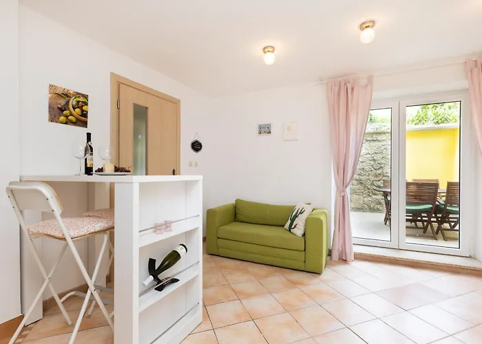 Quiet Area K65 Apartman *