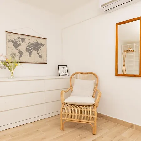 Apartment Quiet Area K65 *