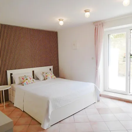 Apartament Quiet Area K65 *